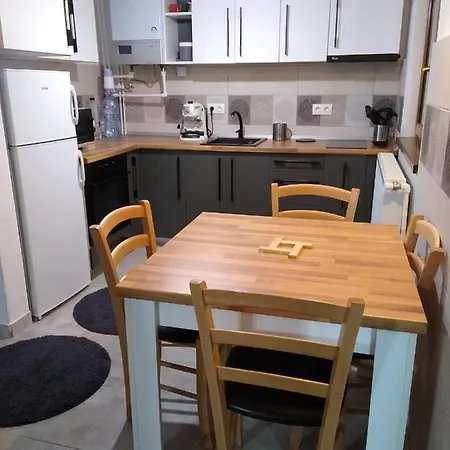 Holiday home New And Comfortable Two Bedroom House